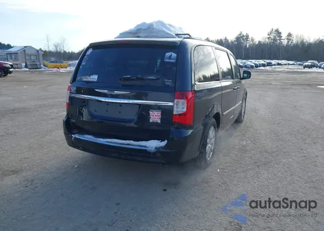 2015 Chrysler Town & Country Touring from USA, damaged, VIN 2C4RC1BG1FR563457